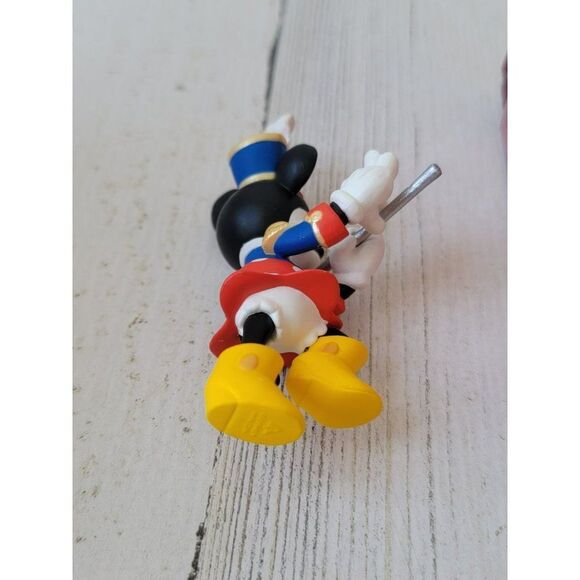 Hallmark 1998 Minnie plays the flute Mickey Mouse holiday parade ornament - Picture 7 of 7